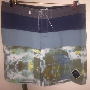 NWOT Salty Crew Water Utility Trunk BdShorts Sz 38